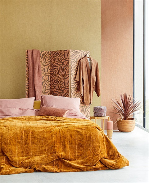Montrose Coral Leaves Wallpaper